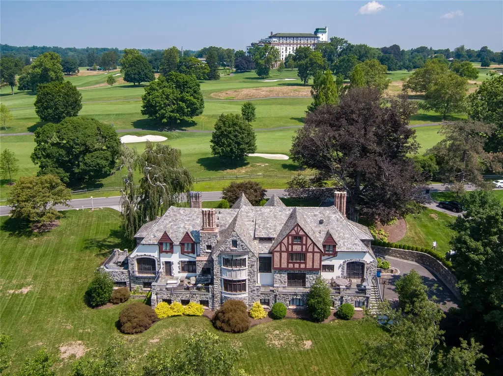 53 Park Drive S Rye NY 10580