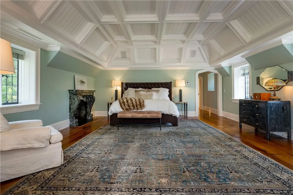 53 Park Drive S Rye NY 10580