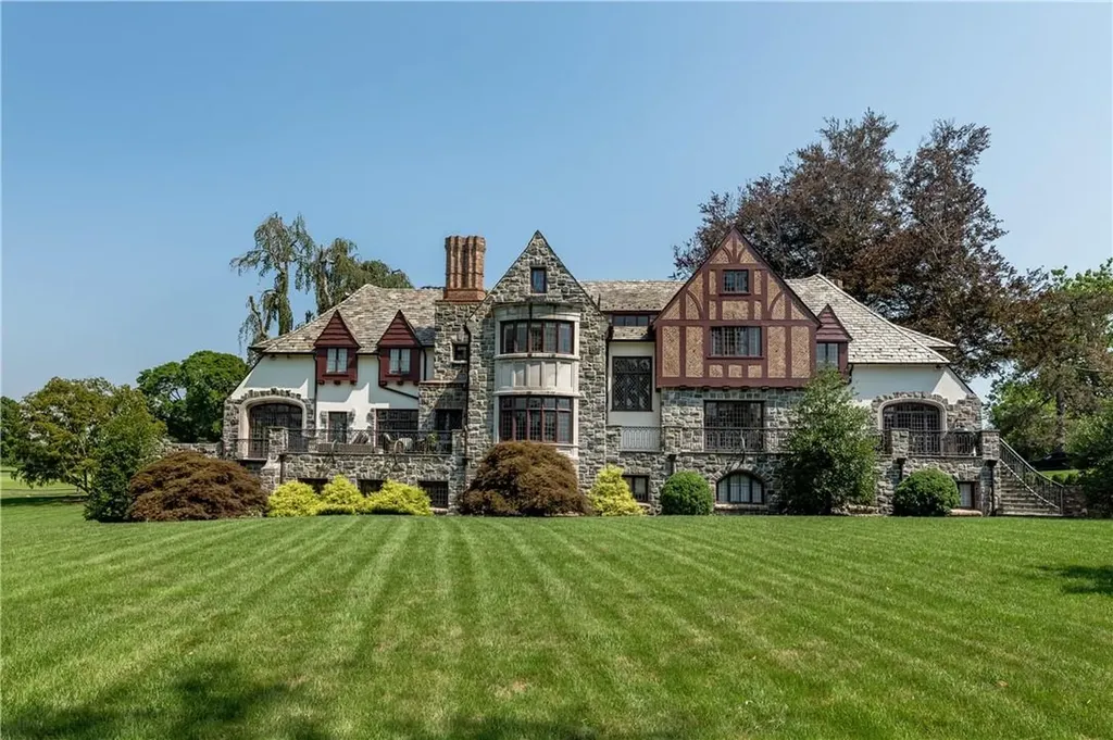 53 Park Drive S Rye NY 10580