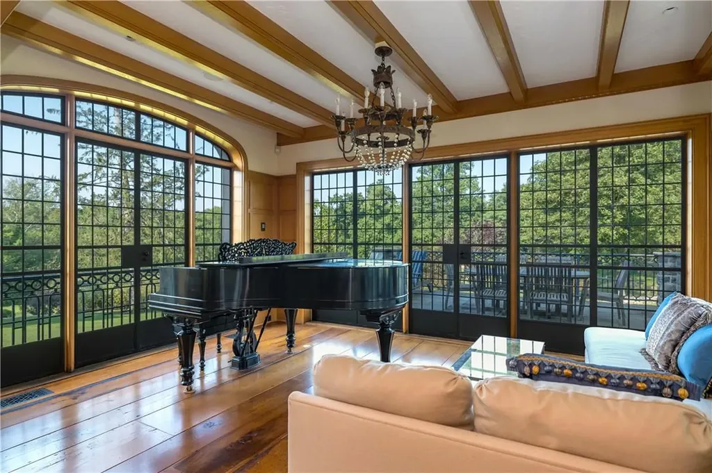 53 Park Drive S Rye NY 10580