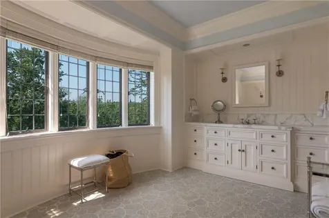 53 Park Drive S Rye NY 10580