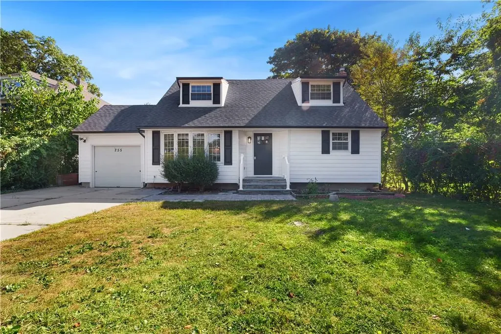255 Bayview Avenue Babylon NY 11701