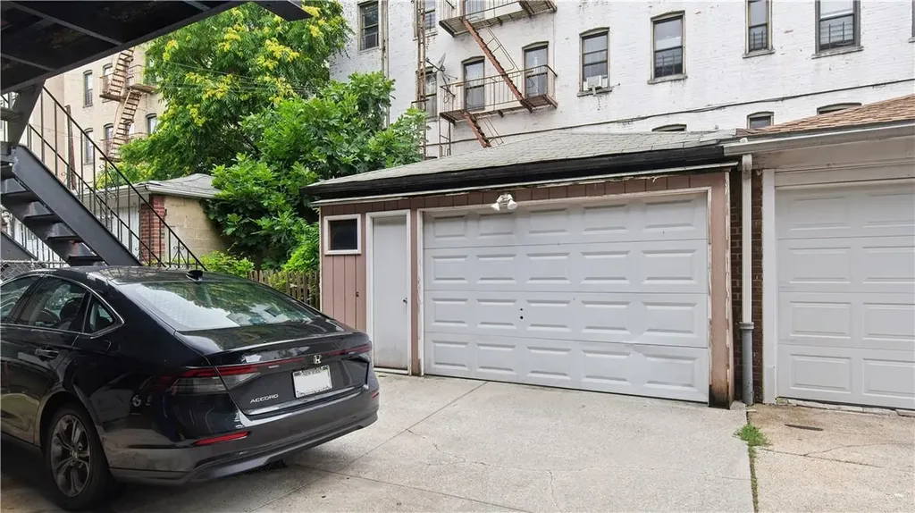 3131 Sands Place Bronx NY 10461
