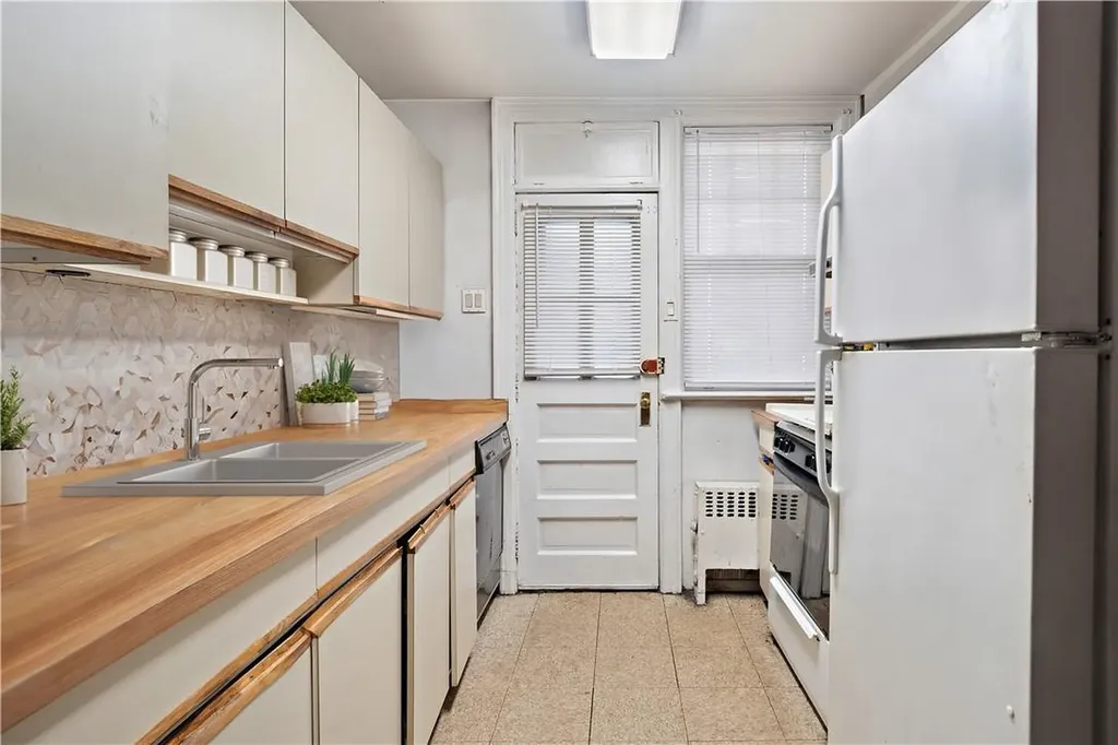 3131 Sands Place Bronx NY 10461