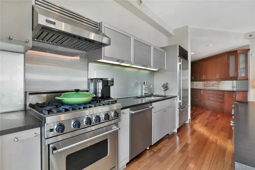 25 City Place White Plains NY 10601