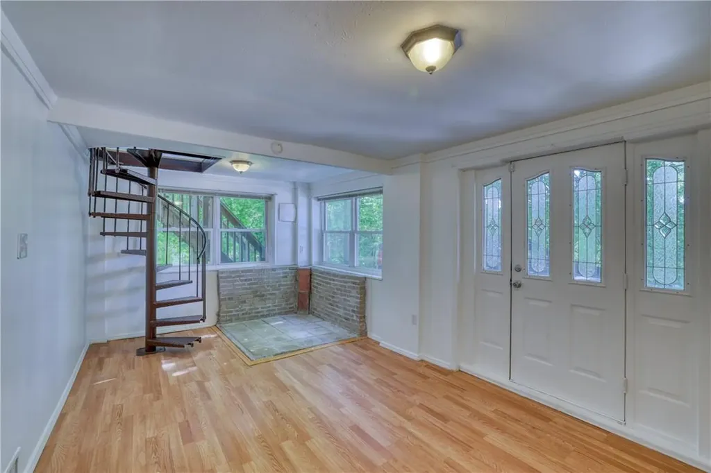 16 Sunrise Trail Monroe NY 10950