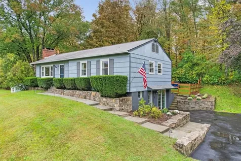 21 Hoyt Road Wingdale NY 12594