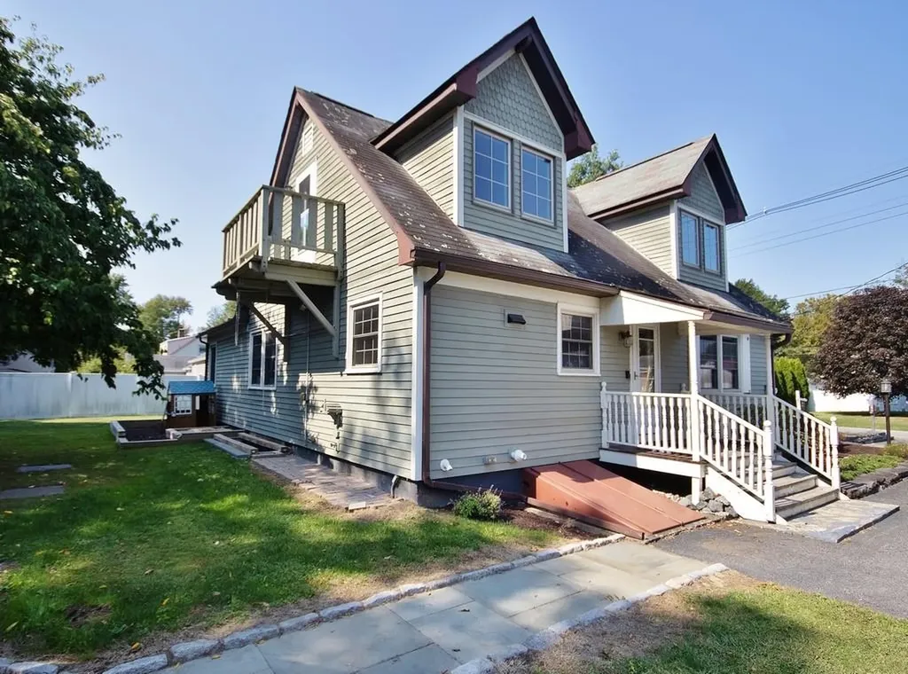 24 Kipp Avenue Fishkill NY 12524