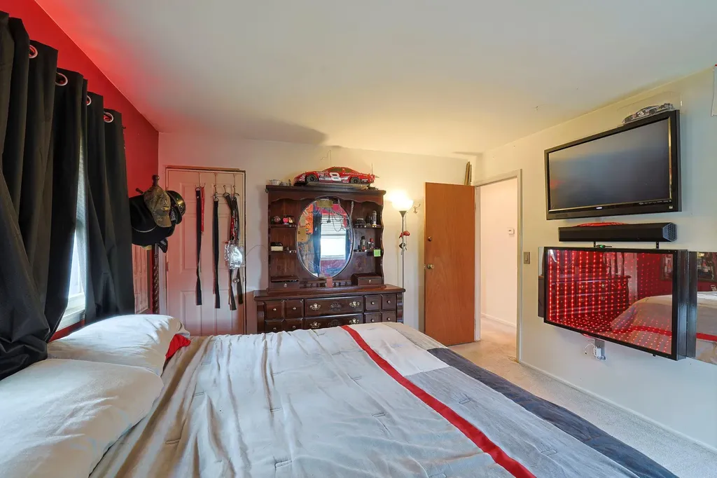 51 Patrick Drive Bloomingburg NY 12721