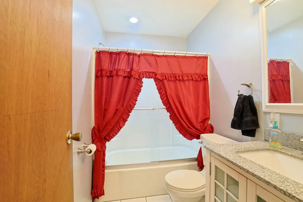 51 Patrick Drive Bloomingburg NY 12721