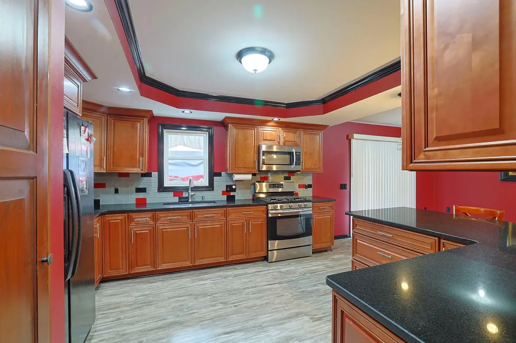 51 Patrick Drive Bloomingburg NY 12721