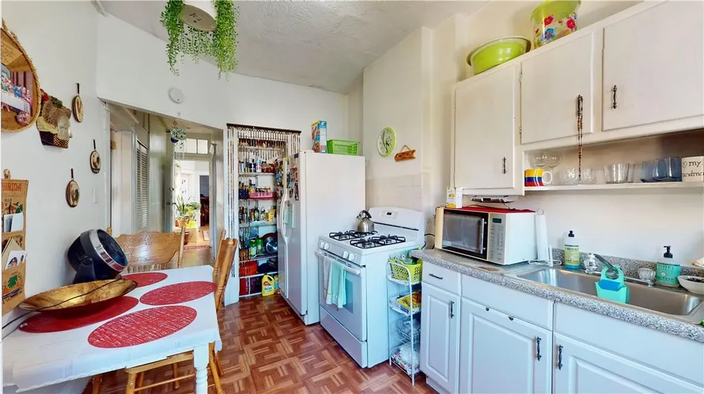8013 86th Road Woodhaven NY 11421