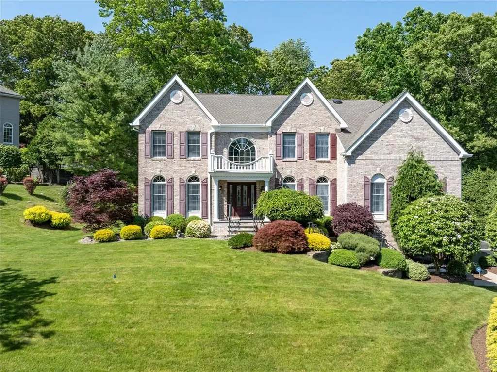 33 Hallocks Run Somers NY 10589