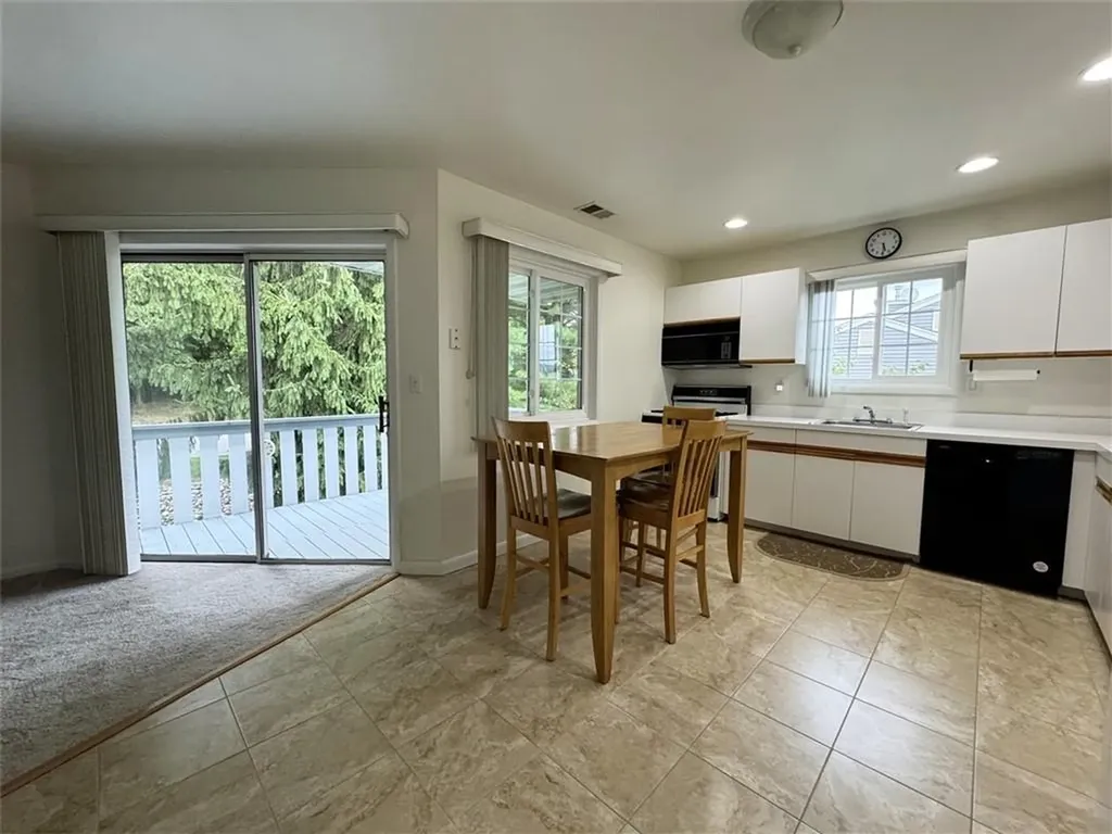 18 Eagle Ridge Way Nanuet NY 10954