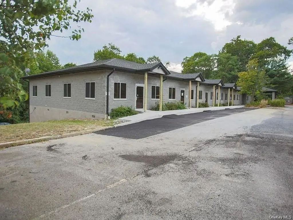 4 Corwin Court Newburgh NY 12550