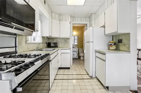 128 Wickes Avenue Yonkers NY 10701