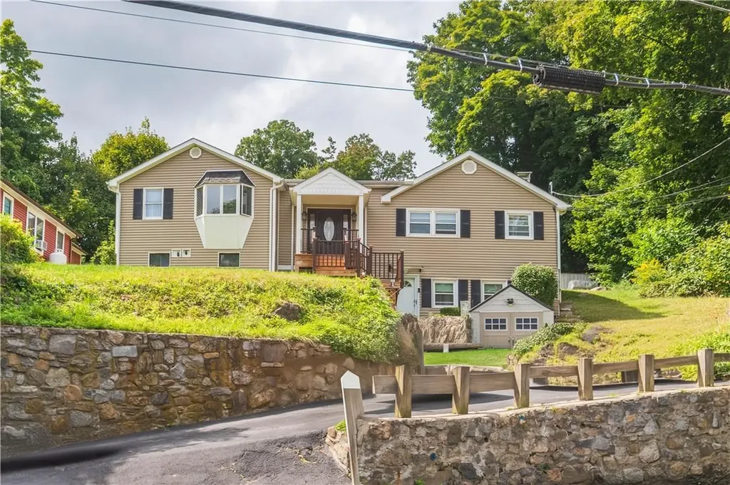 128 Haviland Drive Patterson NY 12563