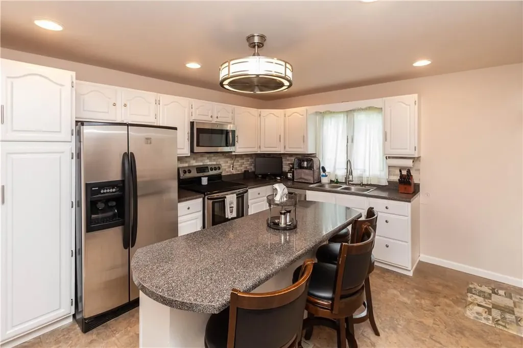 128 Haviland Drive Patterson NY 12563