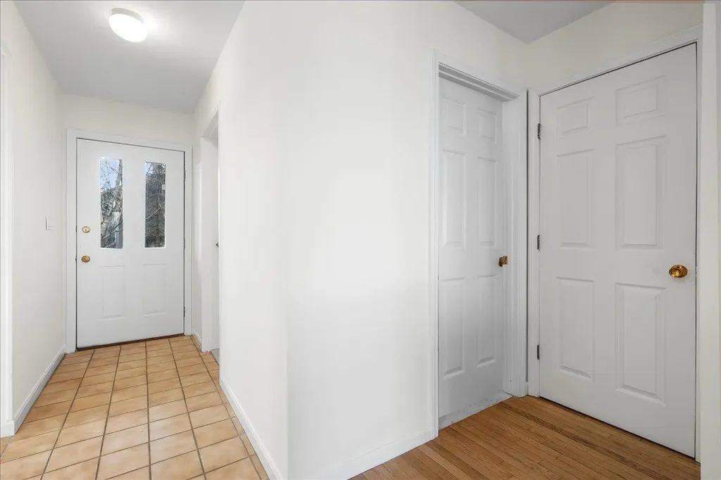 53 Tulip Tree Lane Mamaroneck NY 10543