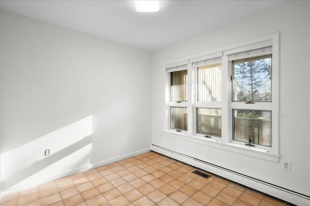 53 Tulip Tree Lane Mamaroneck NY 10543