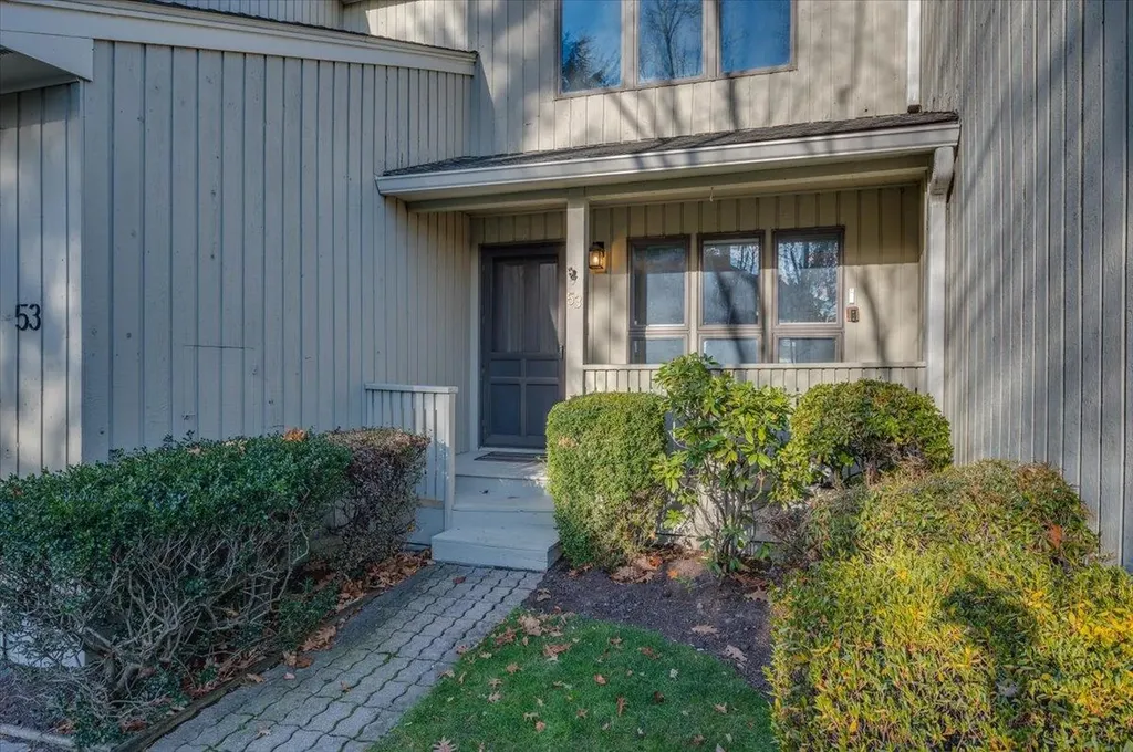 53 Tulip Tree Lane Mamaroneck NY 10543