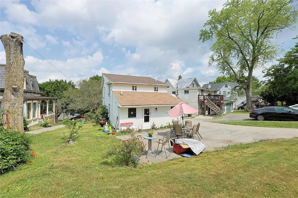 41 Maple Street Walden NY 12586