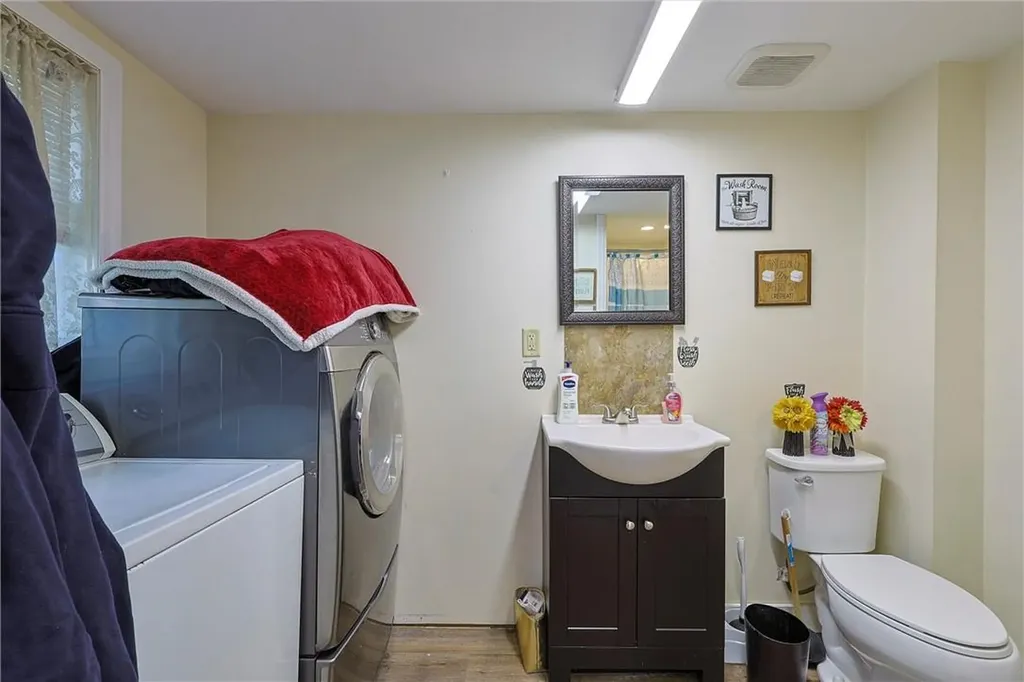 41 Maple Street Walden NY 12586