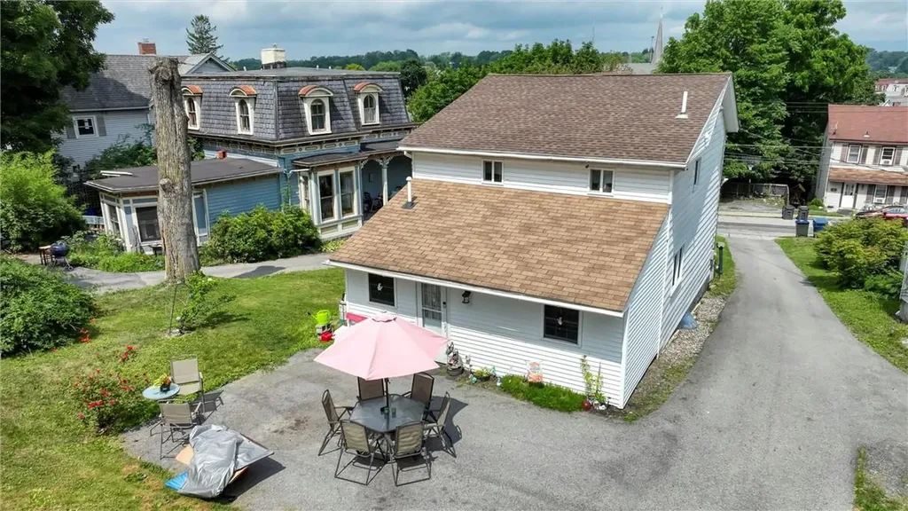 41 Maple Street Walden NY 12586