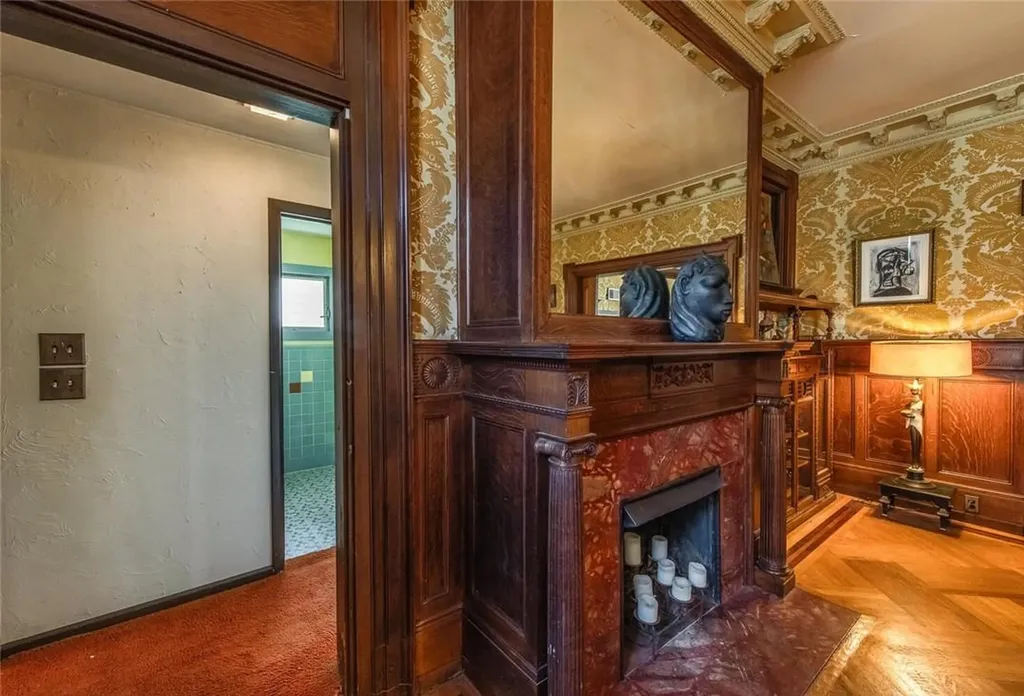 16 Garfield Place Poughkeepsie NY 12601