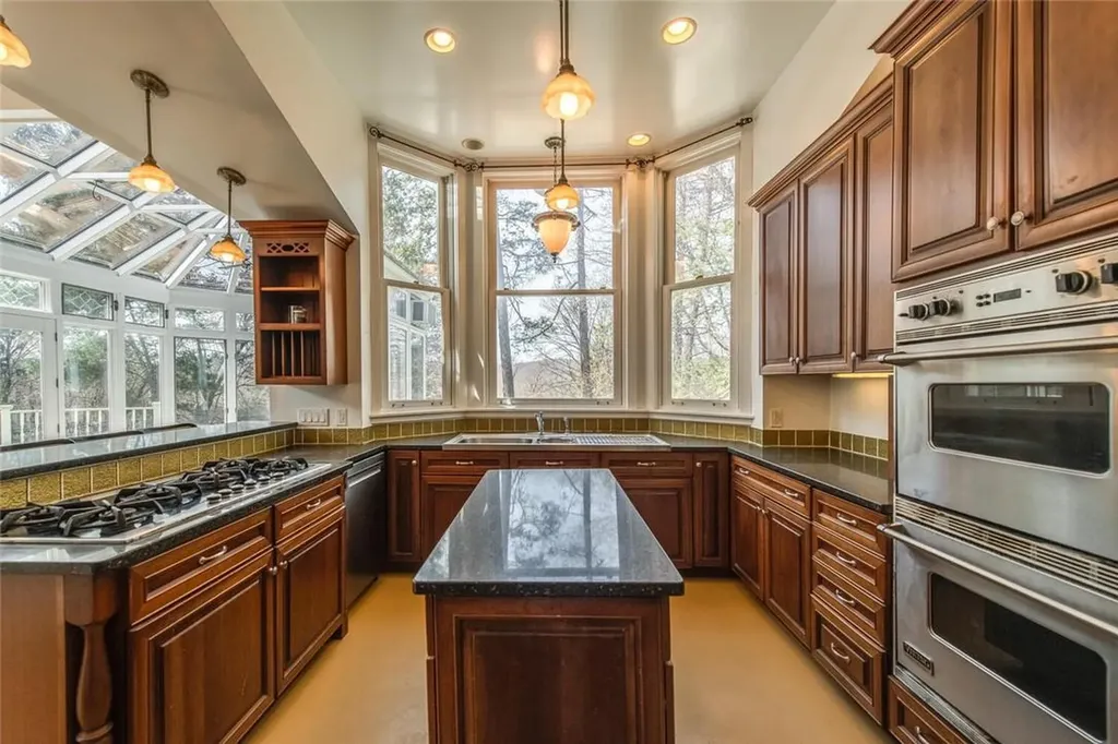 16 Garfield Place Poughkeepsie NY 12601