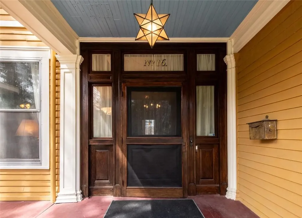 16 Garfield Place Poughkeepsie NY 12601