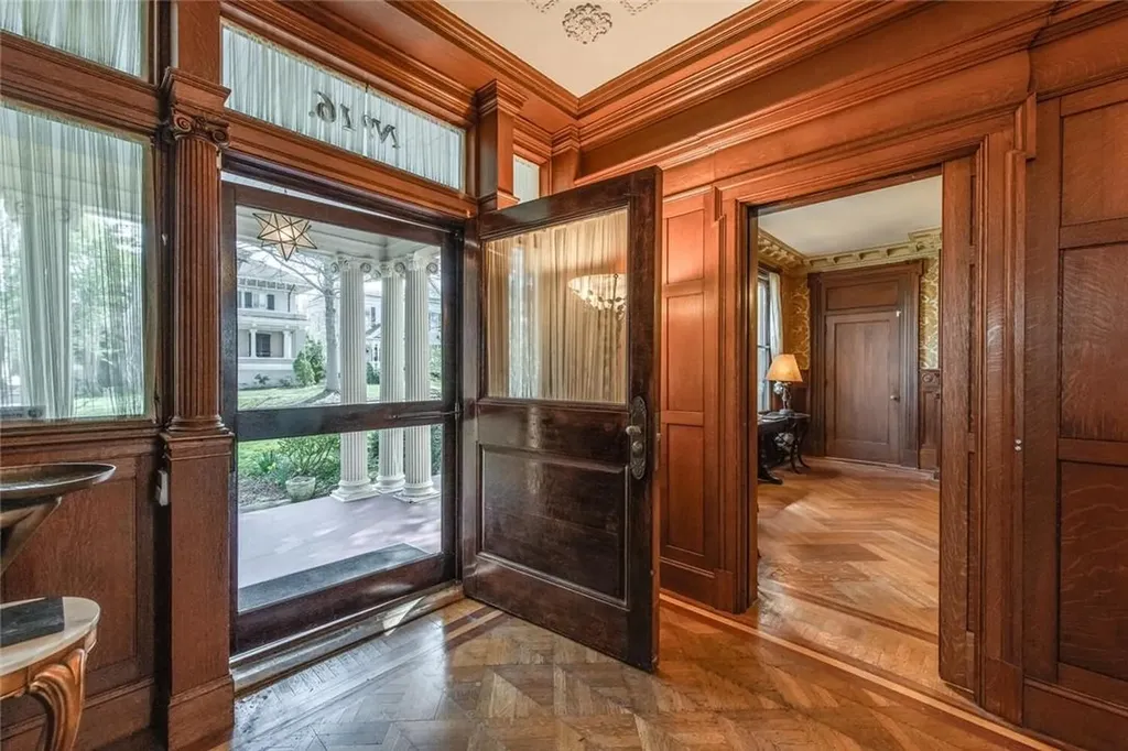 16 Garfield Place Poughkeepsie NY 12601