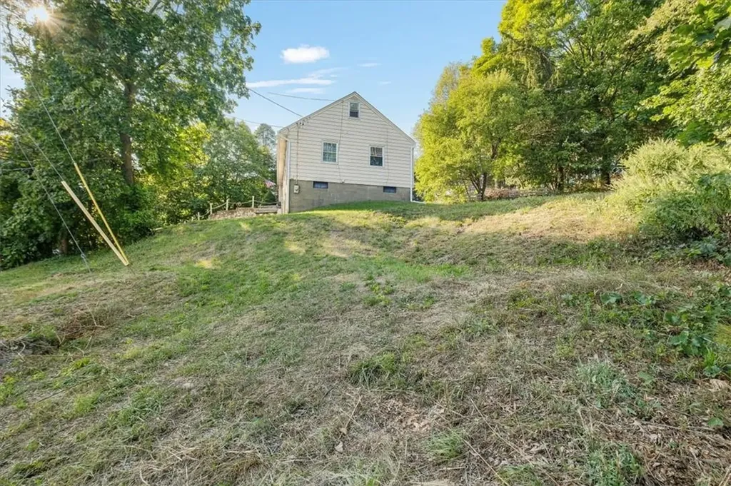 62 Hillcrest Drive Poughkeepsie NY 12603