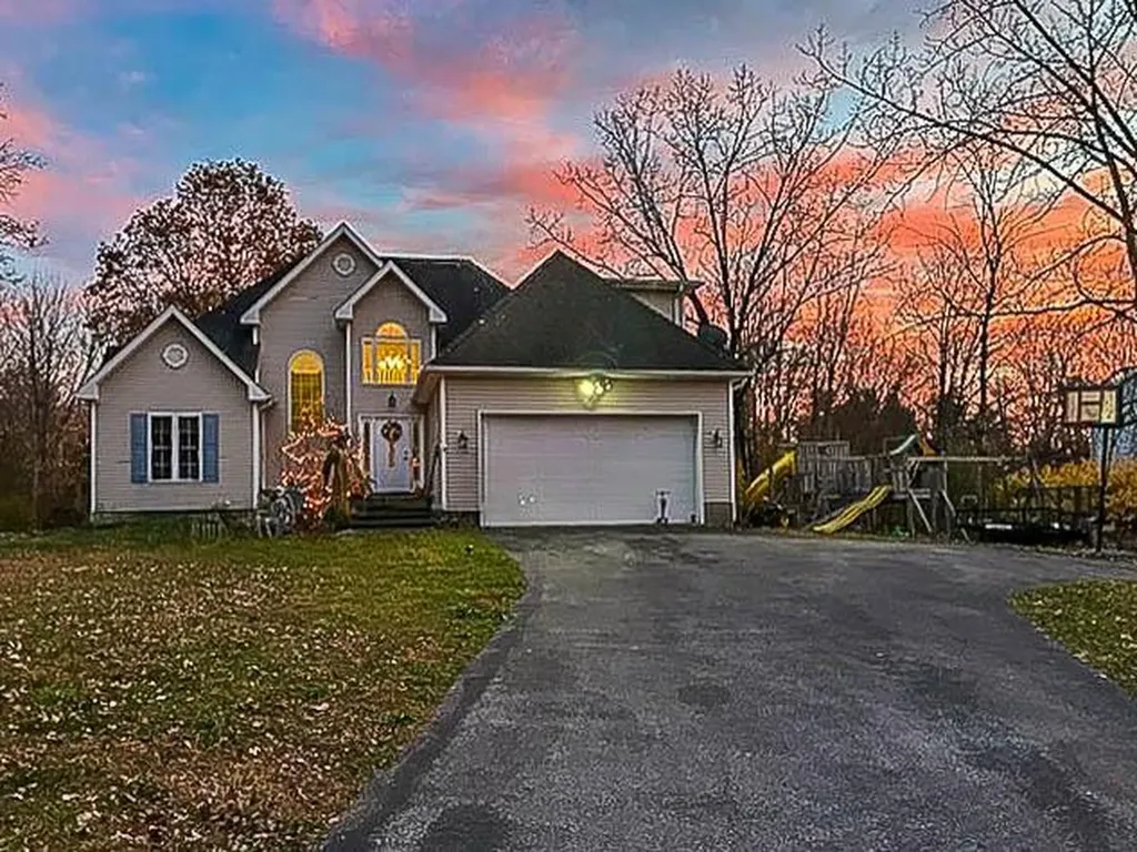 181 David Drive Pleasant Valley NY 12601