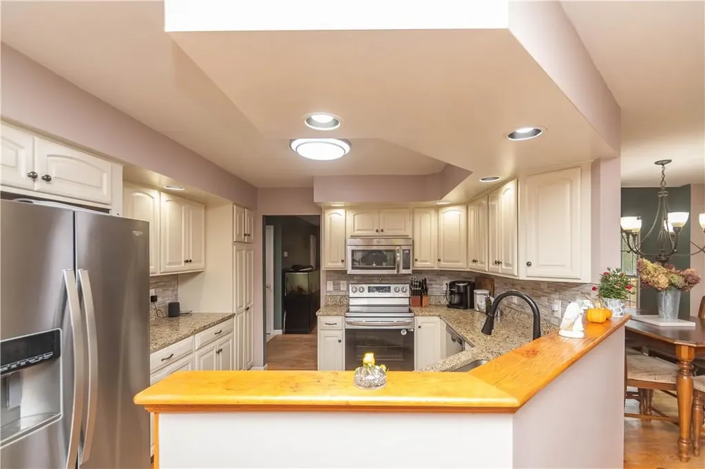 181 David Drive Pleasant Valley NY 12601