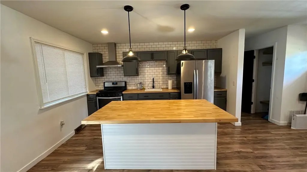 17 High View Terrace Rock Hill NY 12775