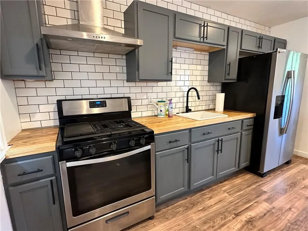 17 High View Terrace Rock Hill NY 12775
