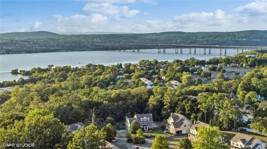 39 Victor Road Beacon NY 12508