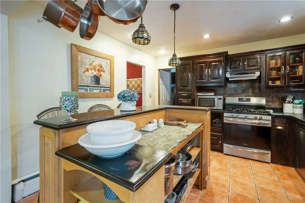 5 Greenridge Way Spring Valley NY 10977