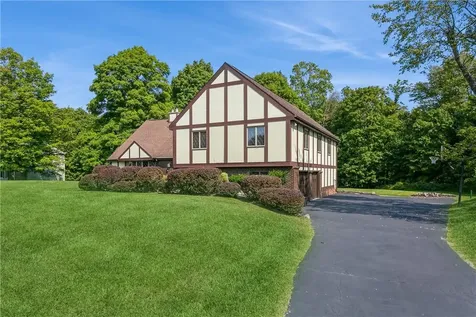 10 Bradley Court Brewster NY 10509