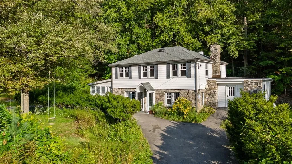 246 Barrett Hill Road Carmel NY 10541