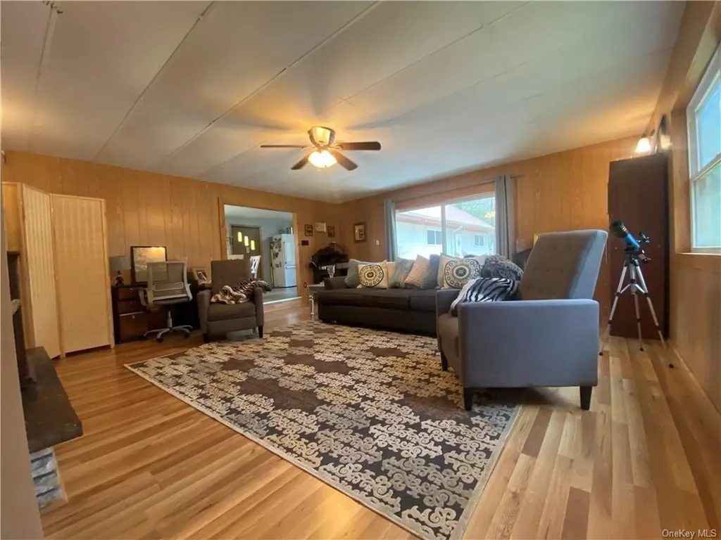 11 Samyn Road Barryville NY 12719