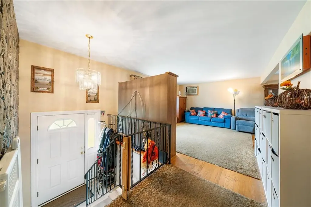 10 Powers Lane Montgomery NY 12549