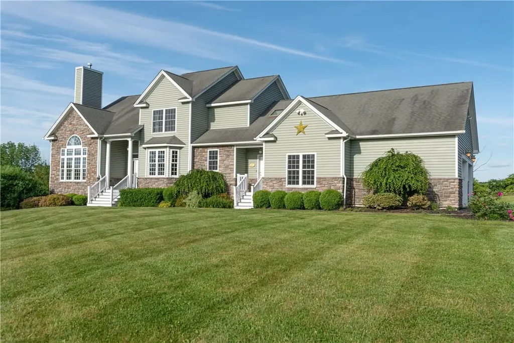 27 Gallagher Lane Pleasant Valley NY 12569