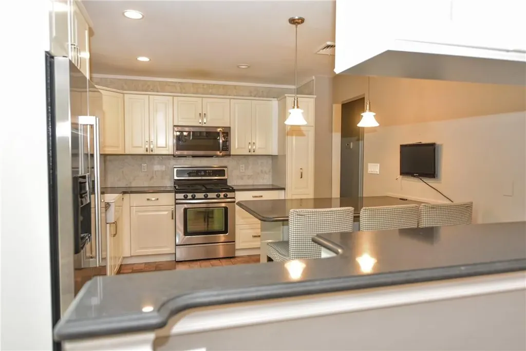 13 Grandview Avenue Suffern NY 10901