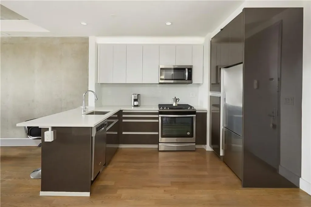 225 E 138th Street Bronx NY 10451