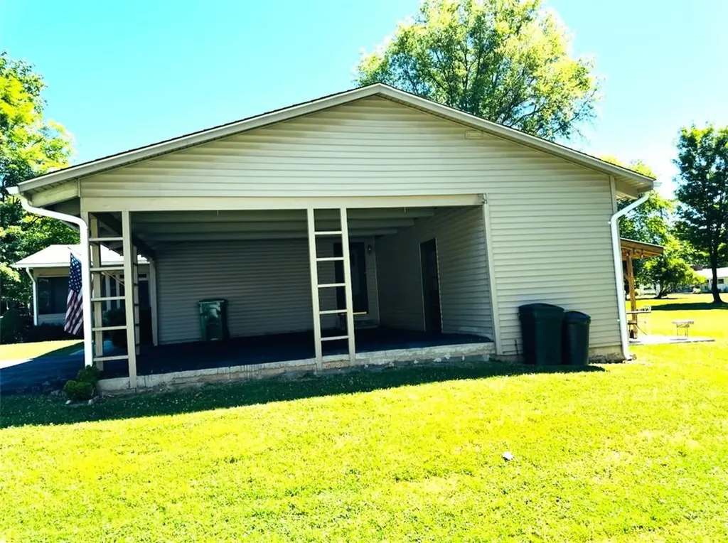12 Starhaven Avenue Middletown NY 10940