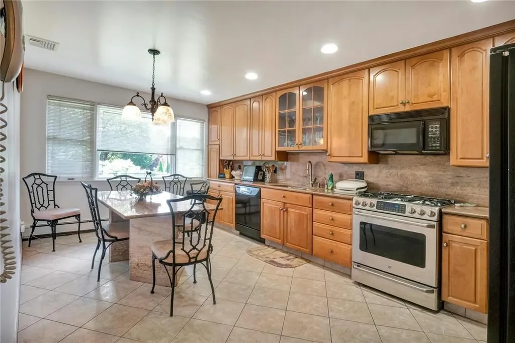 156 Valentine Street Yonkers NY 10704