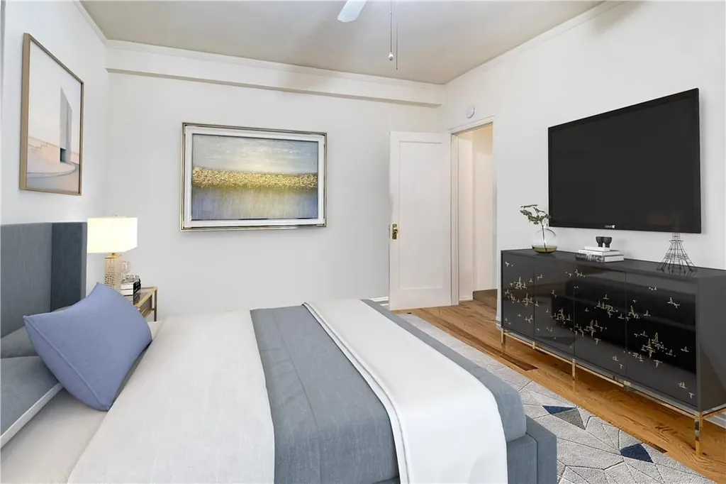 601 Pelham Parkway N Bronx NY 10467