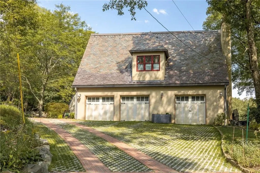 17 Upland Drive Garrison NY 10524